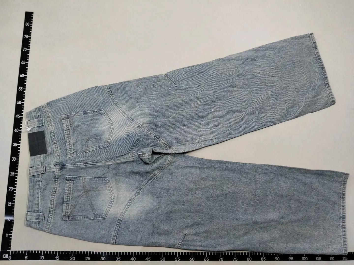 Oulang's shop features American tailoring, deconstructive design, niche denim, men's high-end, explosive streetwear, handsome pants, couple