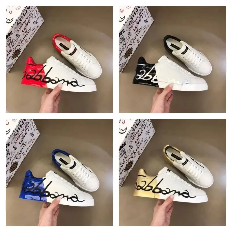 Hundreds of fashionable classic shoes