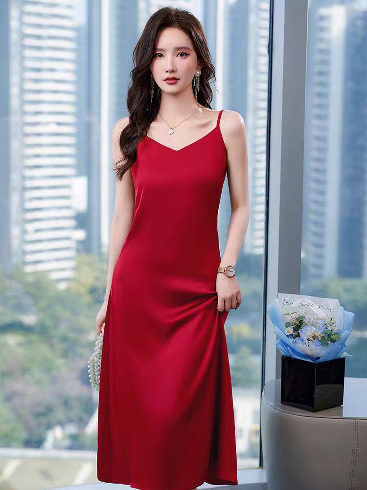 High-End Sleeveless Dress for Women, Summer New Slim-Fit Petite Fashion Base Light Luxury Versatile Camisole Dress