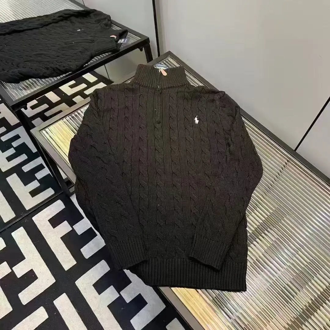 L小标刺绣针织立领半拉链毛衣