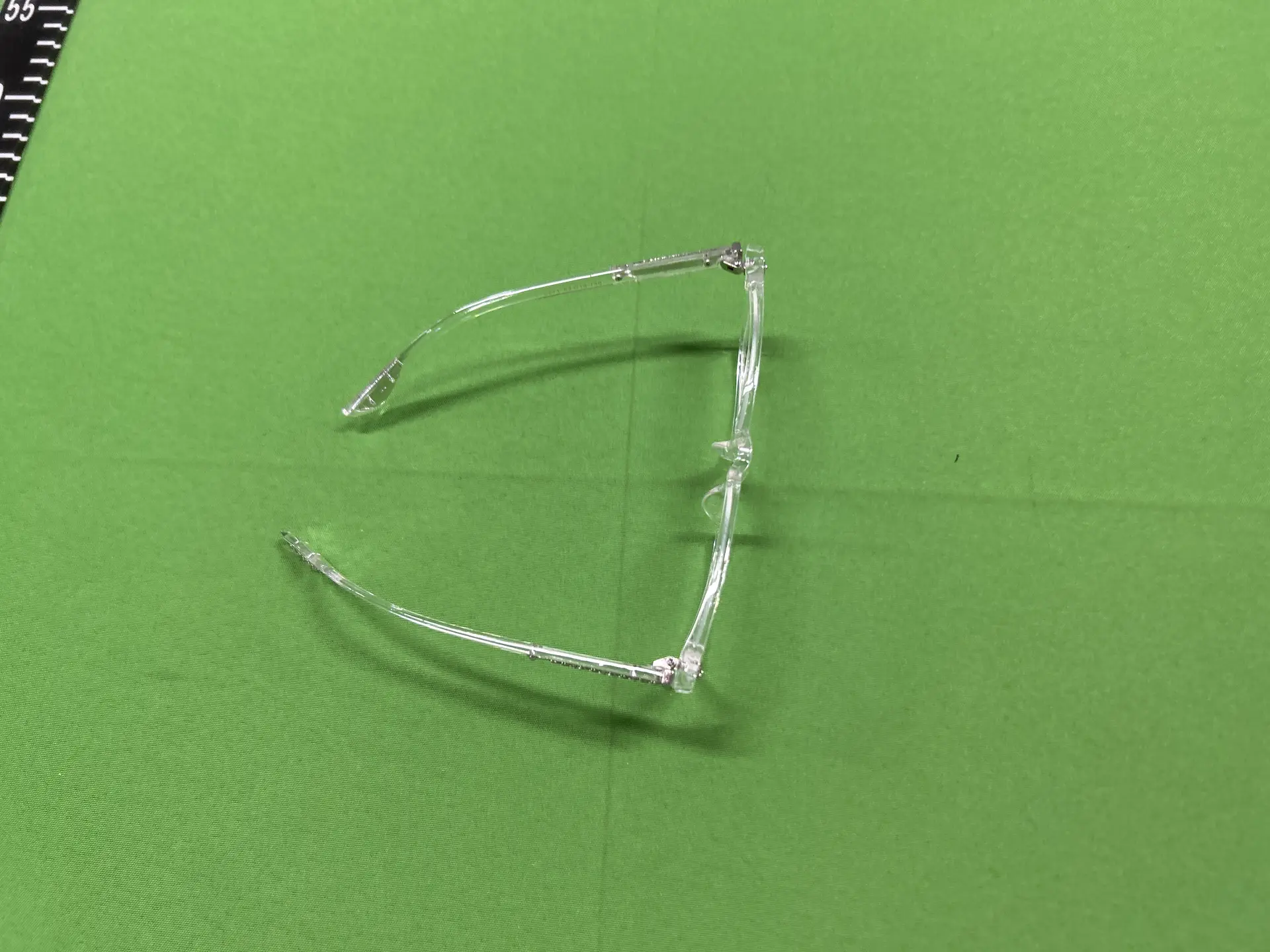 Clear frame glasses