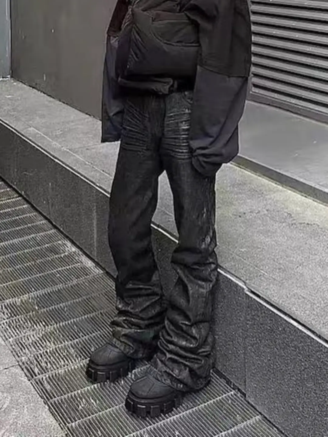 Stories American High Street Hand-Brushed Glue Glitter Coating Stacked Mop silm Speakers Denim Pants for Men
