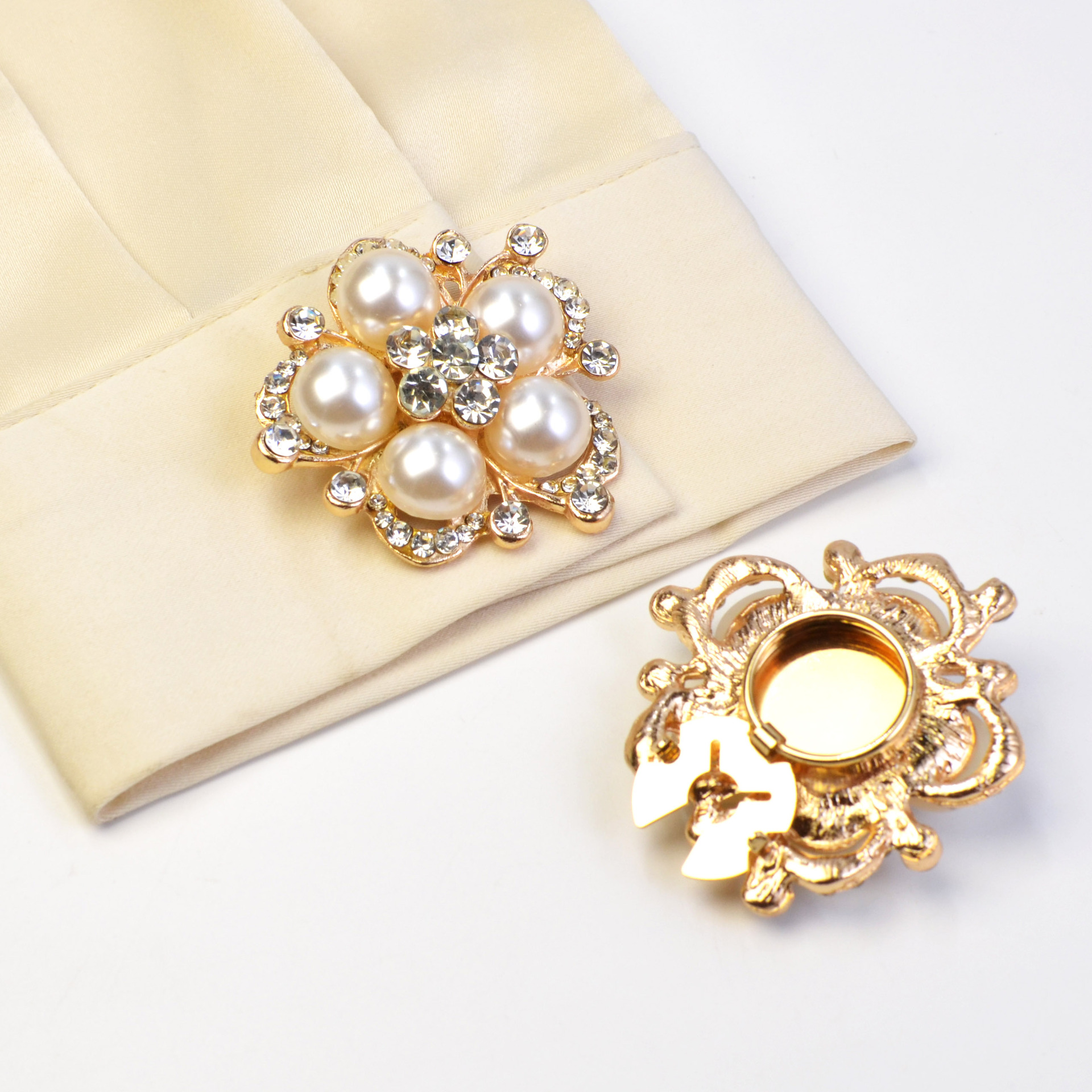 Button Cover Fashion Pearl Rhinestone Shirt Cufflink Button Cover Large Flower Collar Button Rhinestone Button Cover