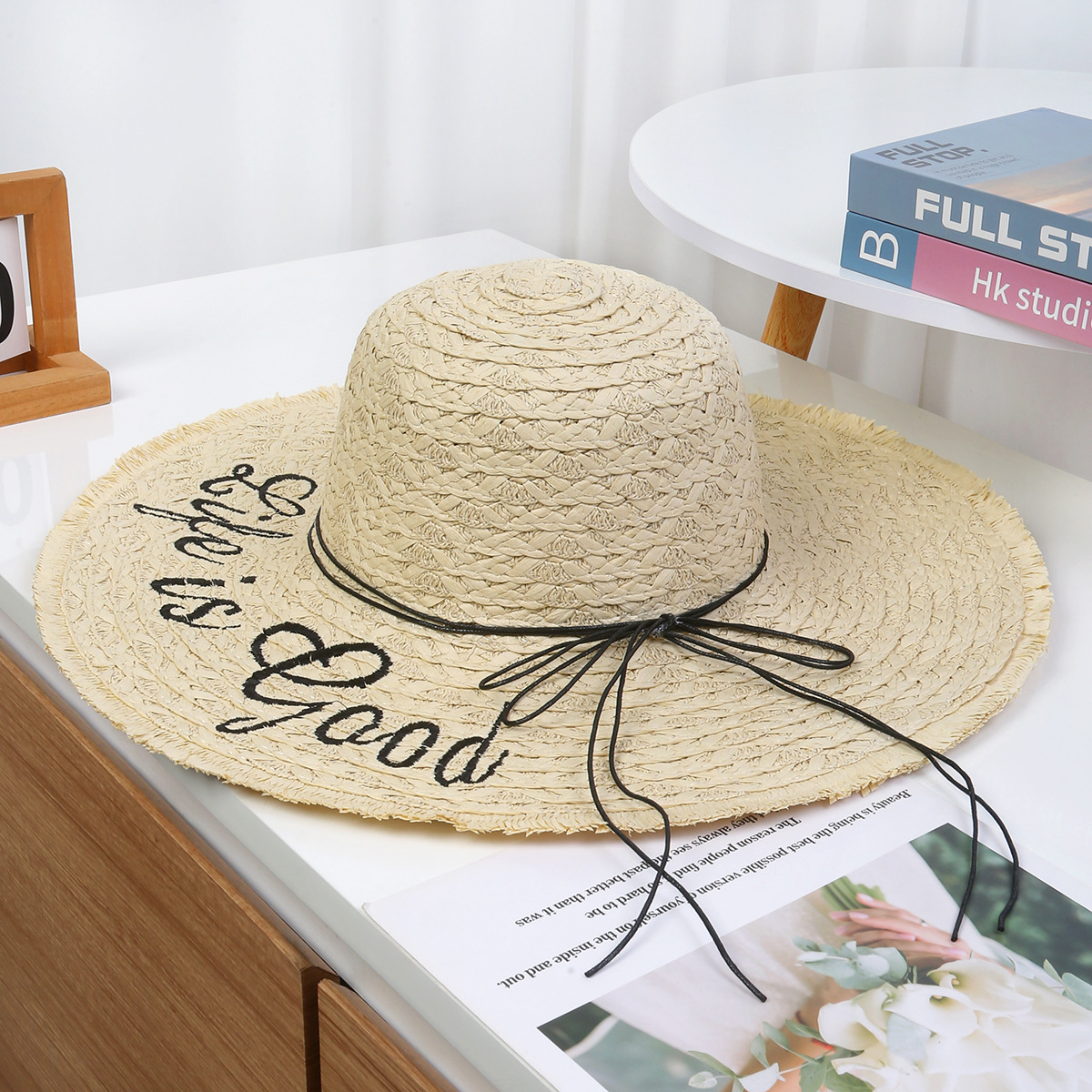 French-Style Straw Hat for Women 2026 Summer New Breathable Letter Embroidery Raffia Sun Hat Beach Hat Sunshade Hat