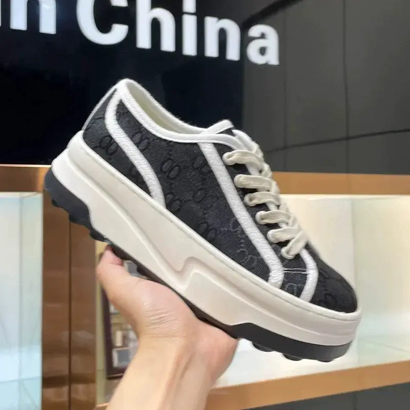in stock New 1977 Platform Canvas Shoes Women's Vintage Embroidered Torre Shoes High and Low Lace-up Canvas Shoes for Lovers