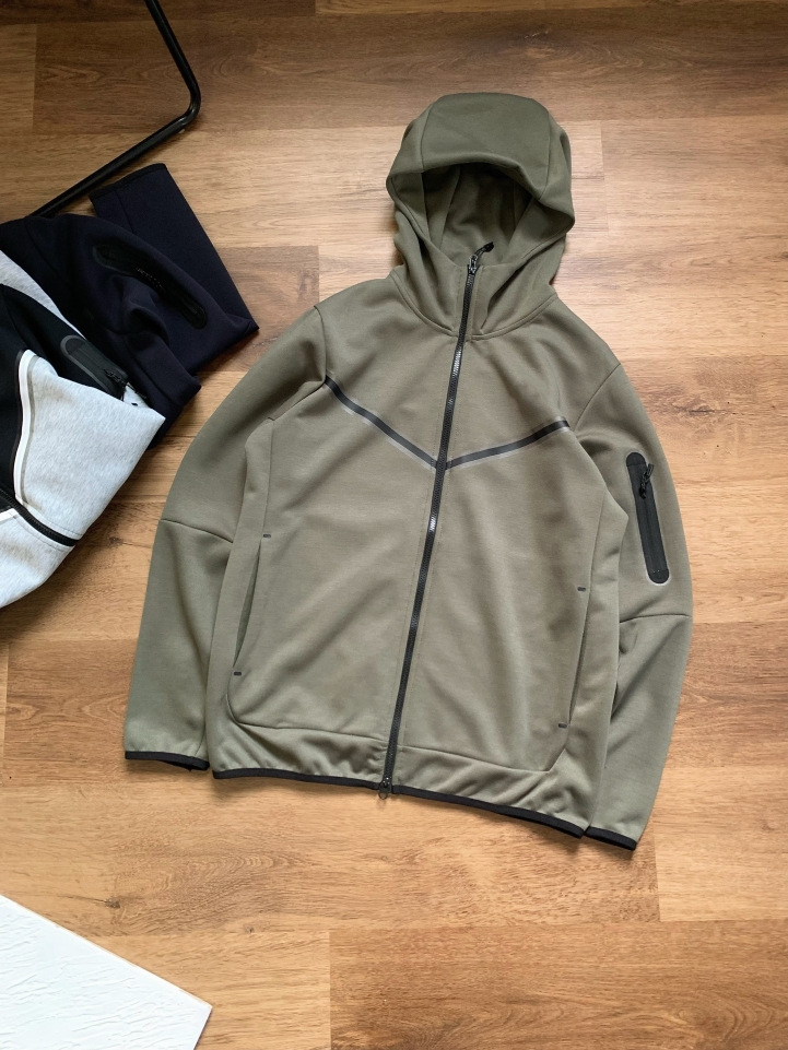 Nike Vests