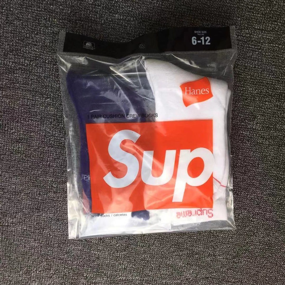 Supreme Socks