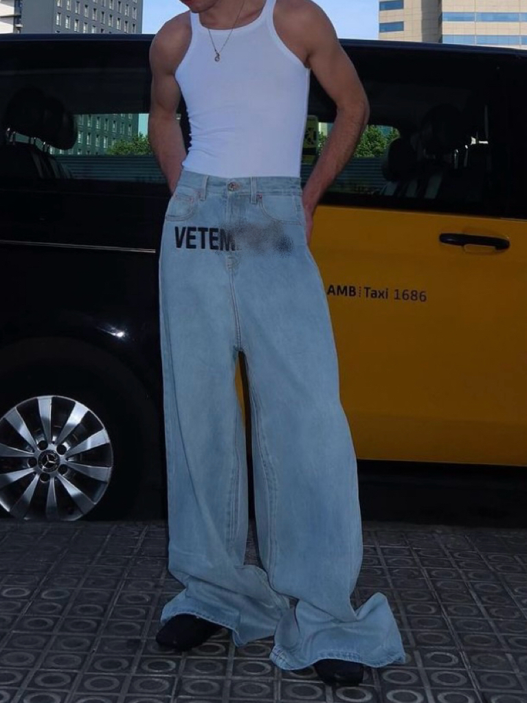 Vetements Pants
