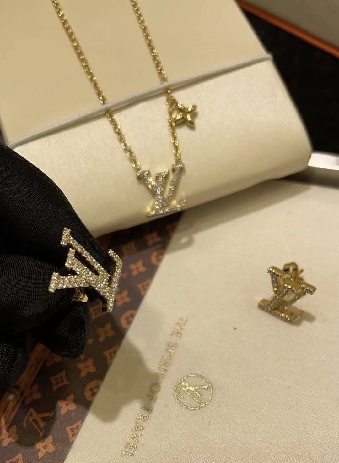 Louis Vuitton Accessories
