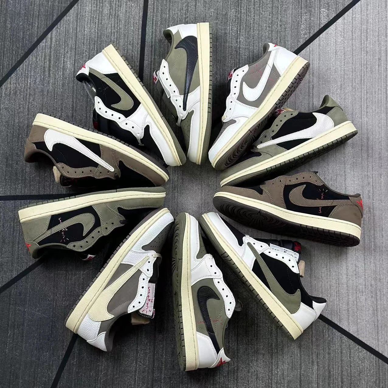 Nike Sneakers