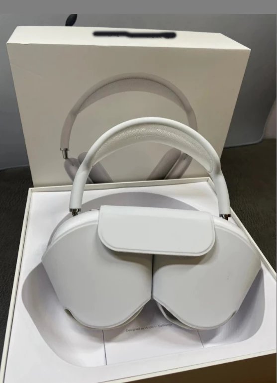 Apple AirPods Max with Smart Case