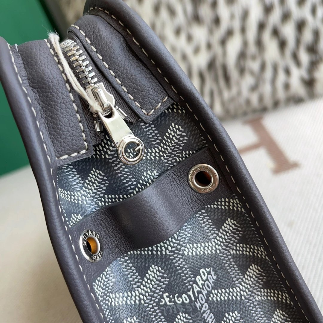 Goyard Bags