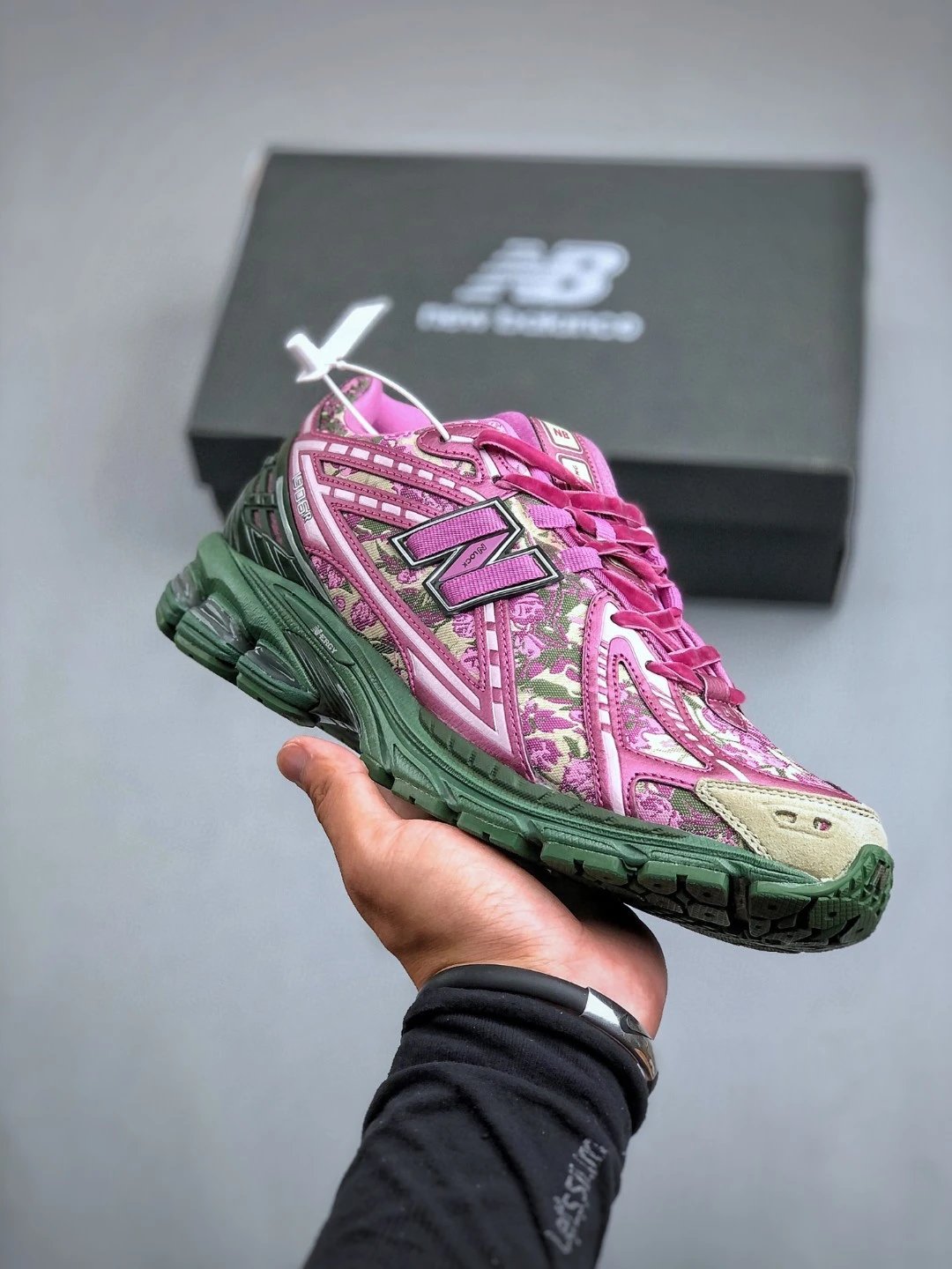 New Balance M1906RDB Sneakers