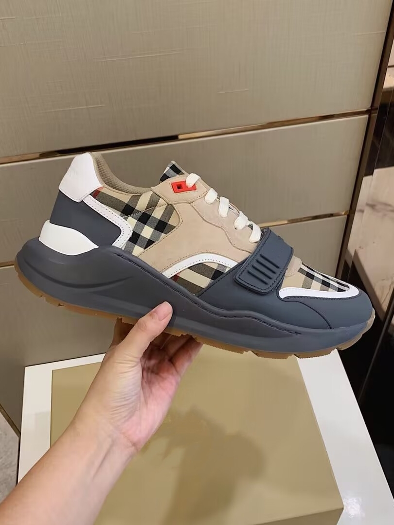 Burberry Sneakers