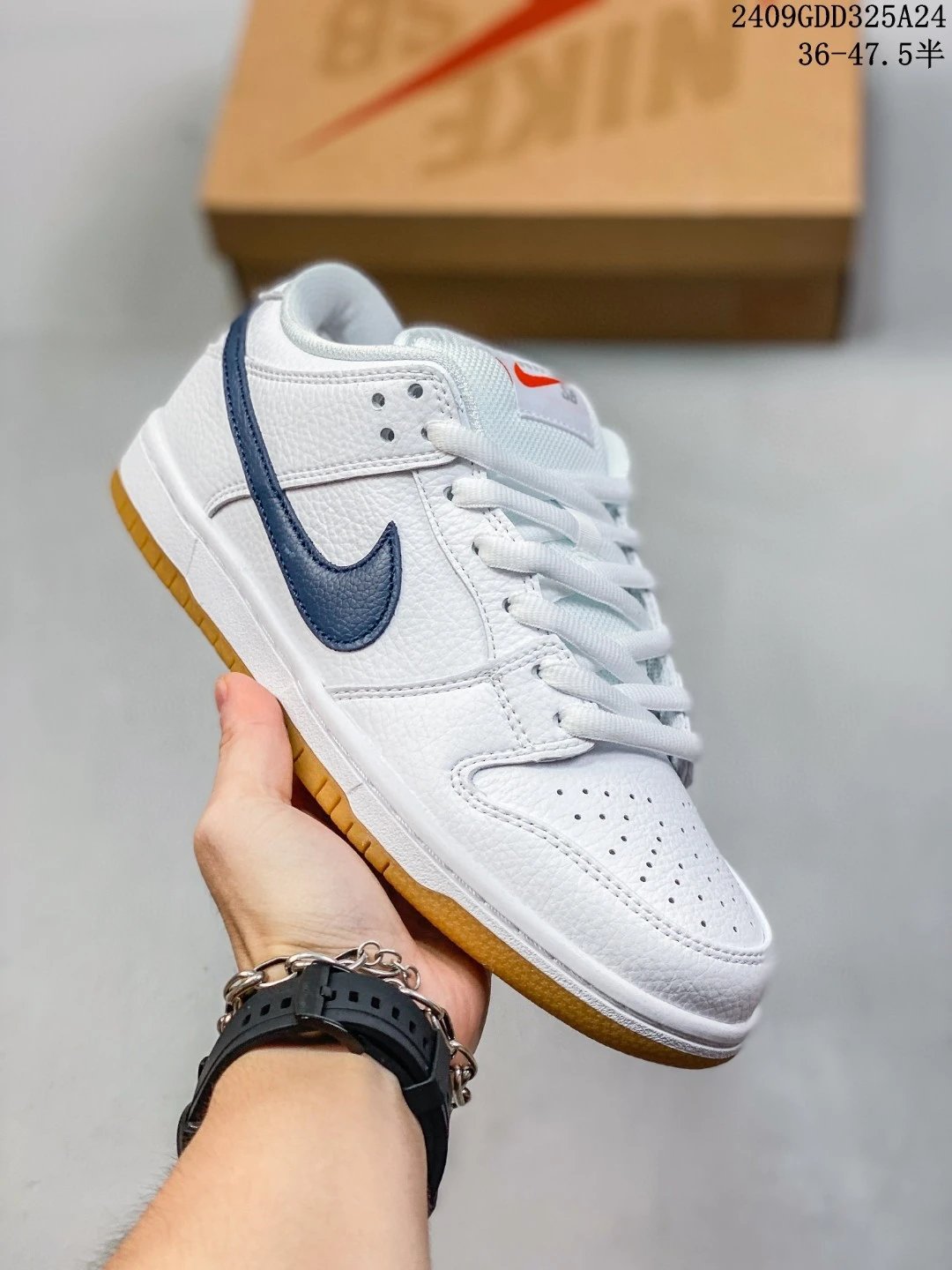 Nike SB Dunk Low White Navy Sneakers