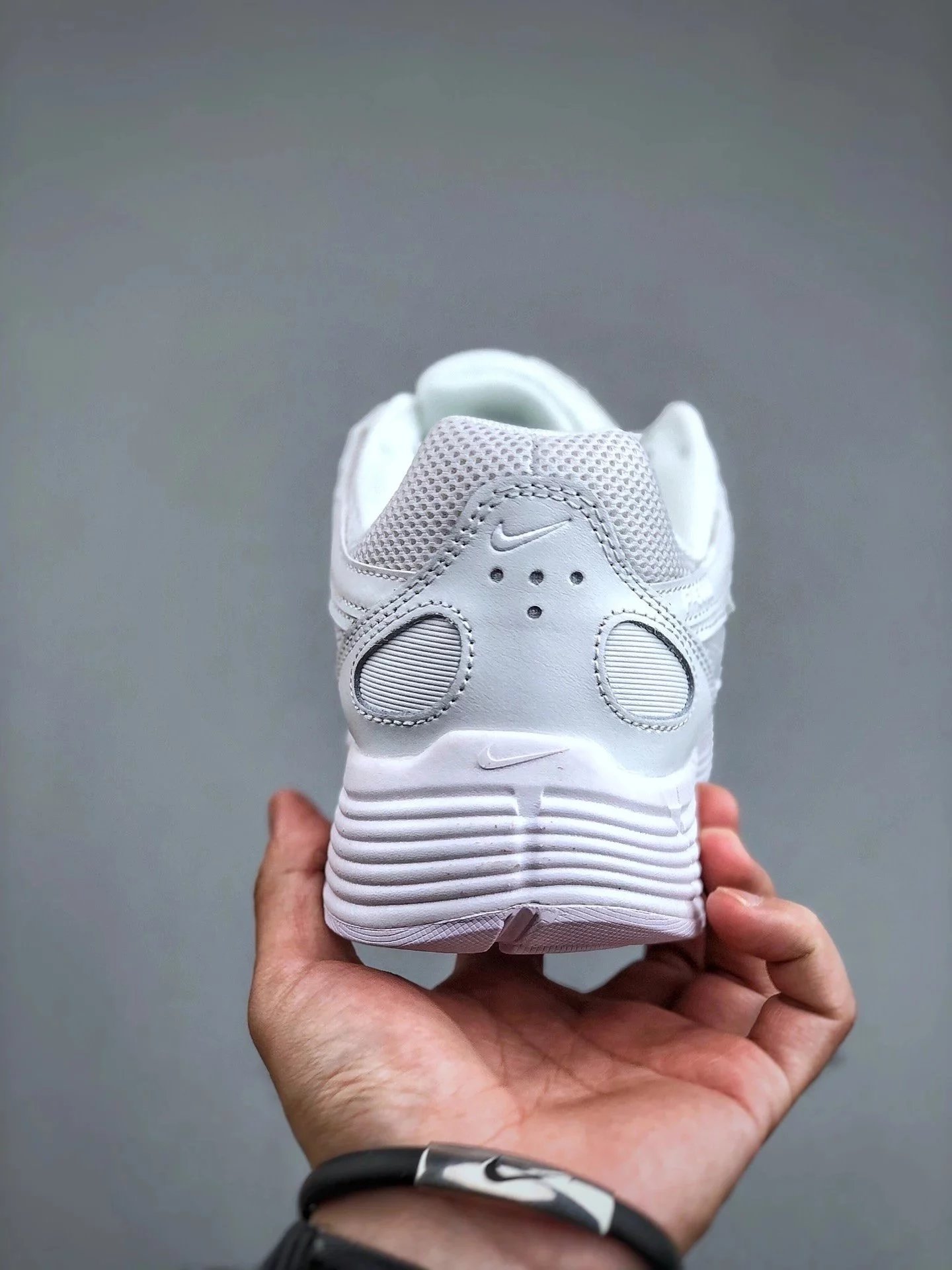 Nike CD6404-100 Sneakers