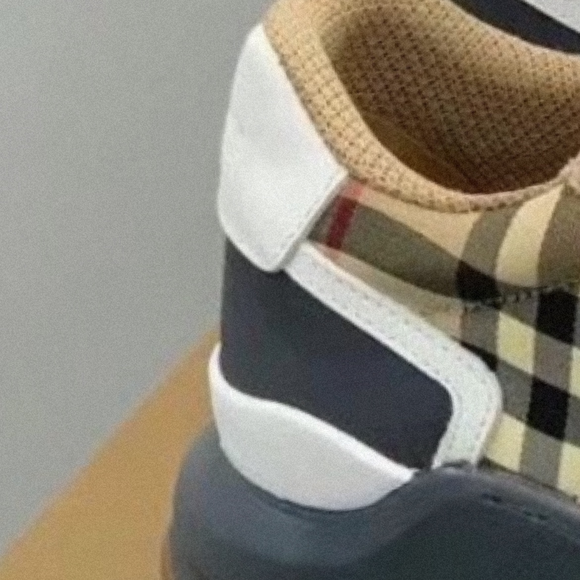 Burberry Sneakers