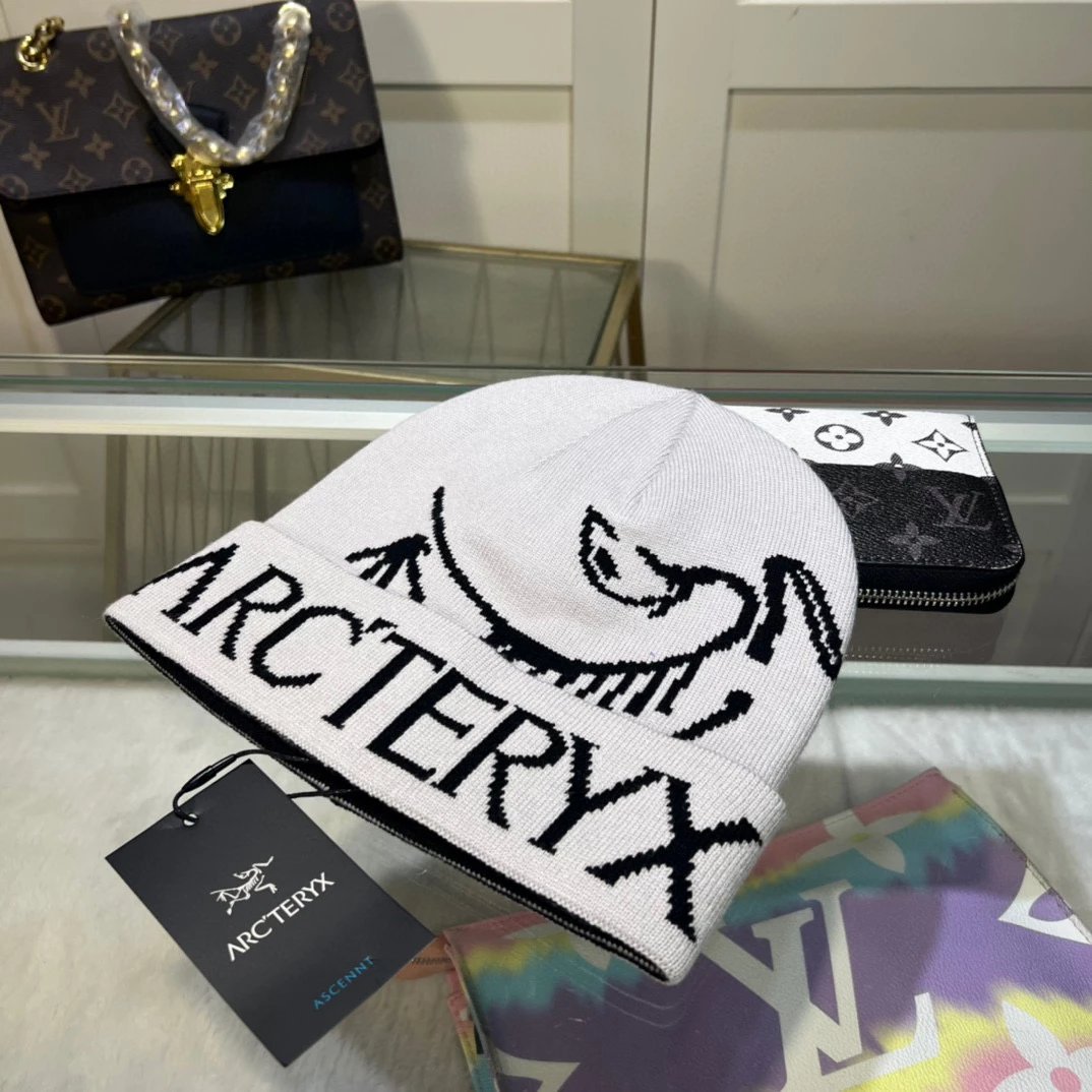 Arc'Teryx Beanie Teal Yellow