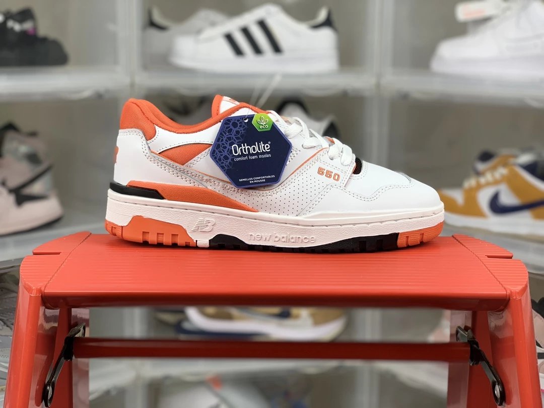 New Balance 550 Sneakers