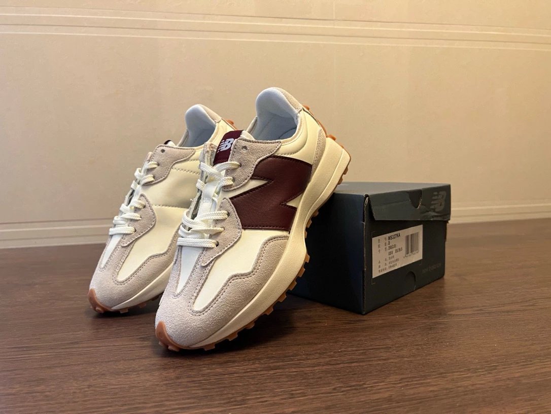 New Balance Sneakers