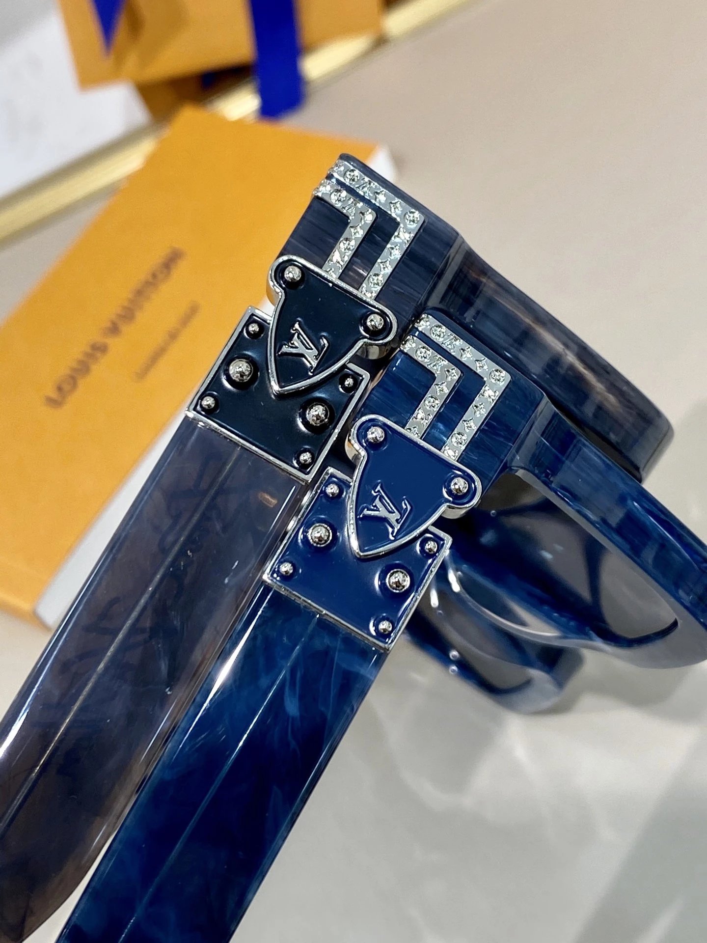 Louis Vuitton Millionaire M96006WN Sunglasses