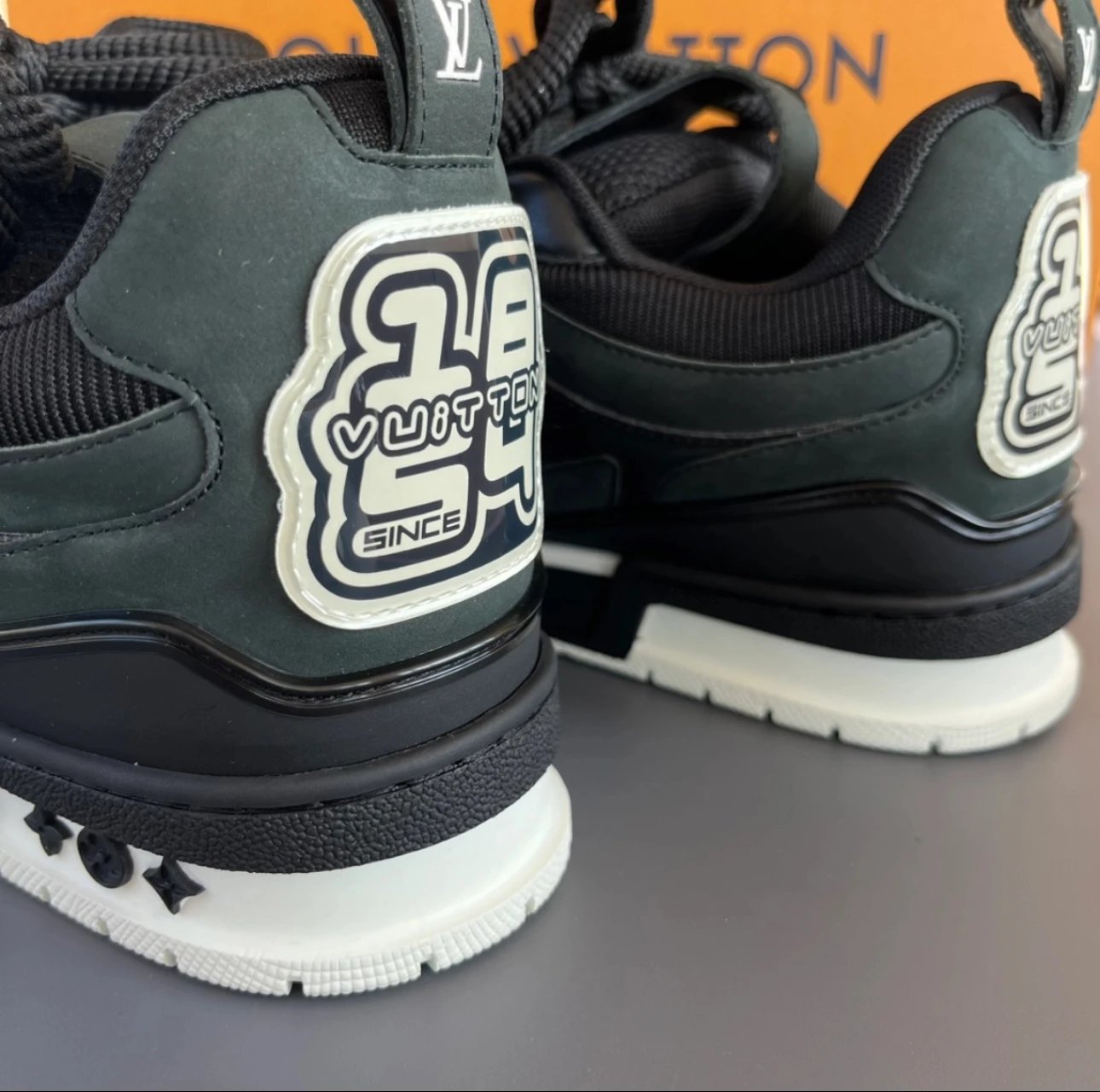 Louis Vuitton Sneakers