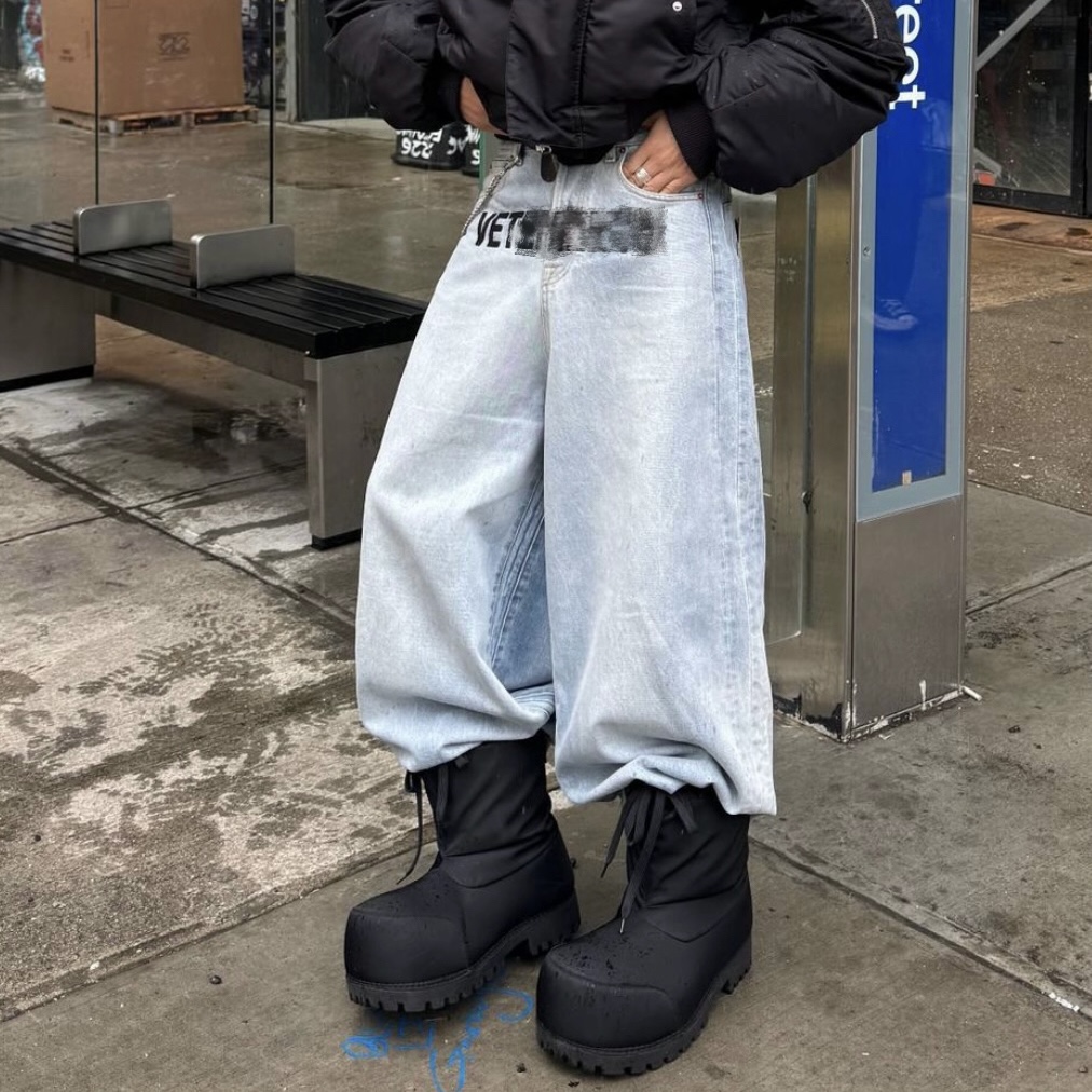 Vetements Jeans
