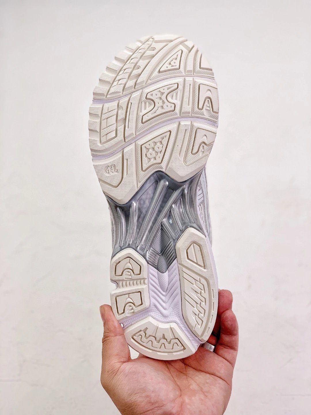 Asics Sneakers