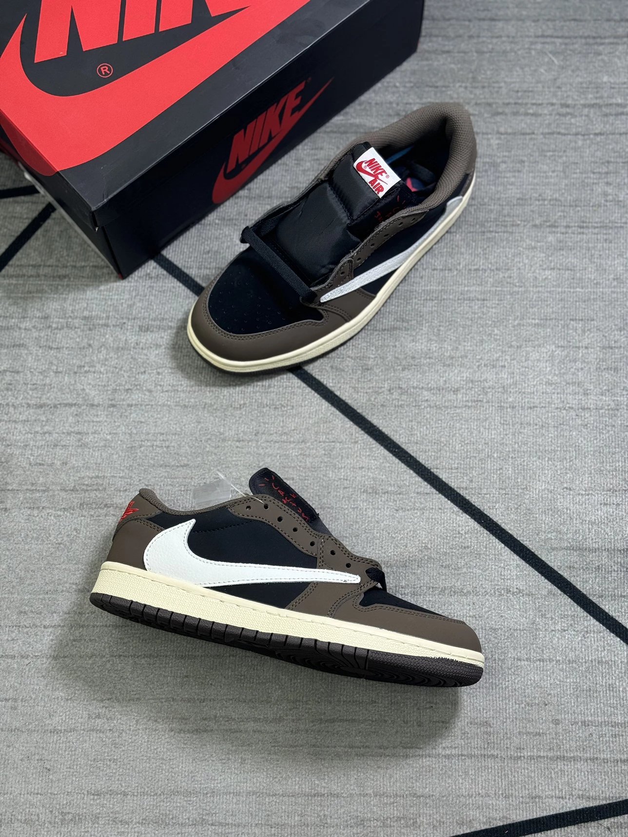 Nike Air Jordan 1 Low DM7866-140