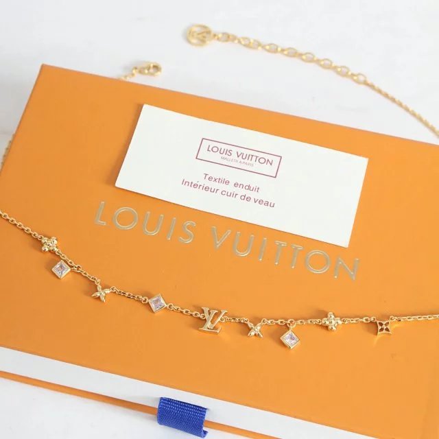 Louis Vuitton M1040A Bracelet