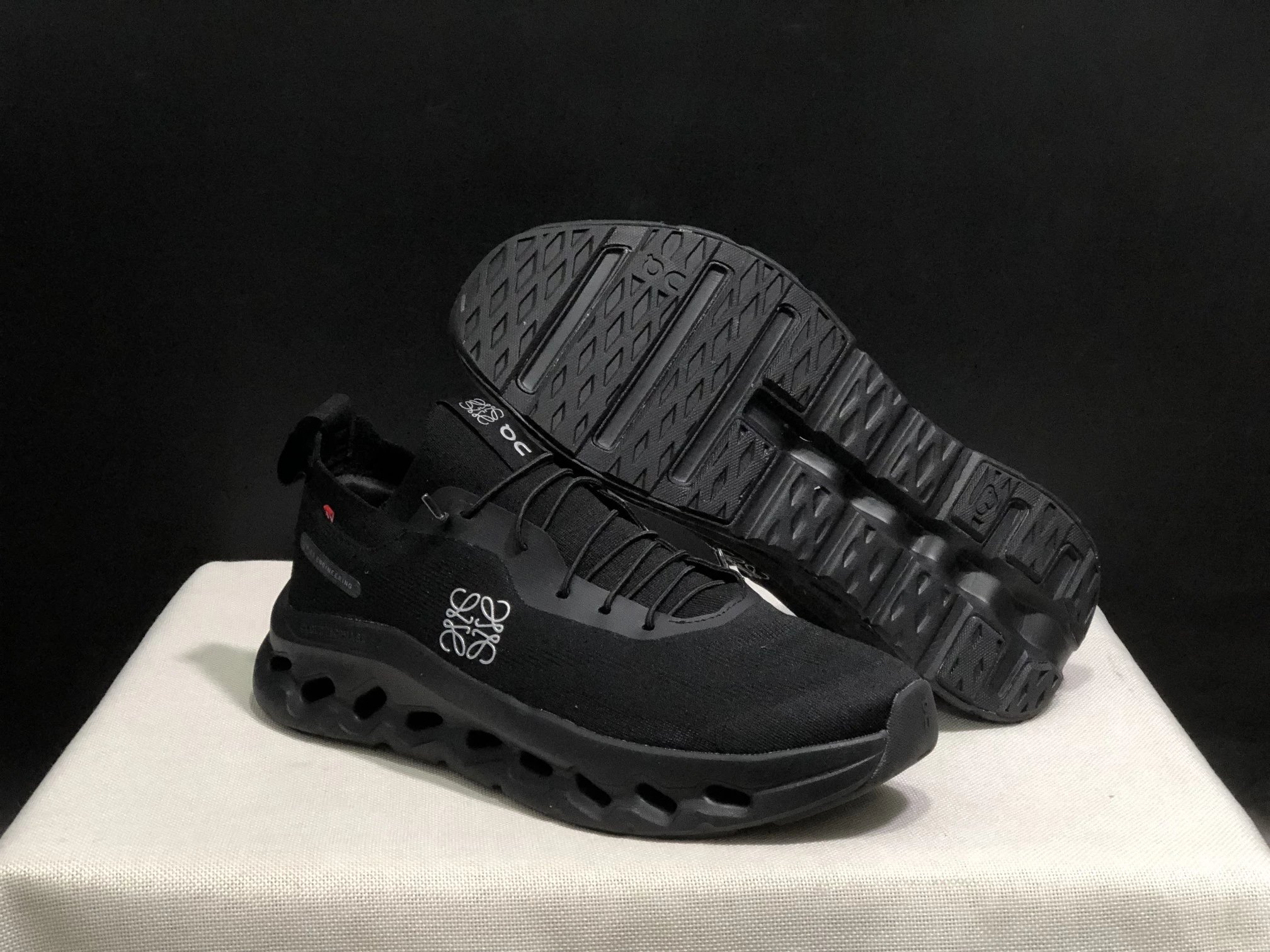ON Shoes