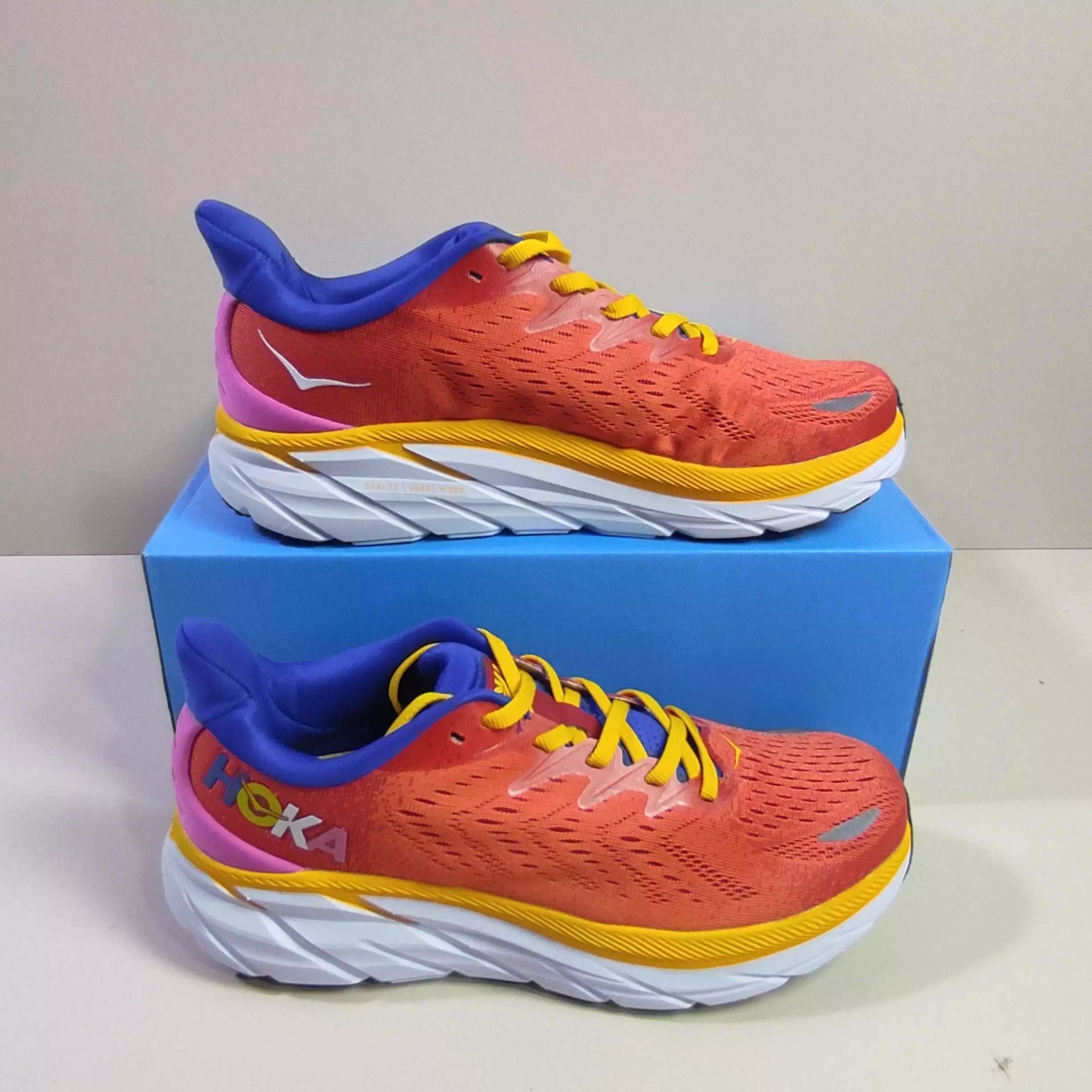 HOKA Clifton 10 Shoes