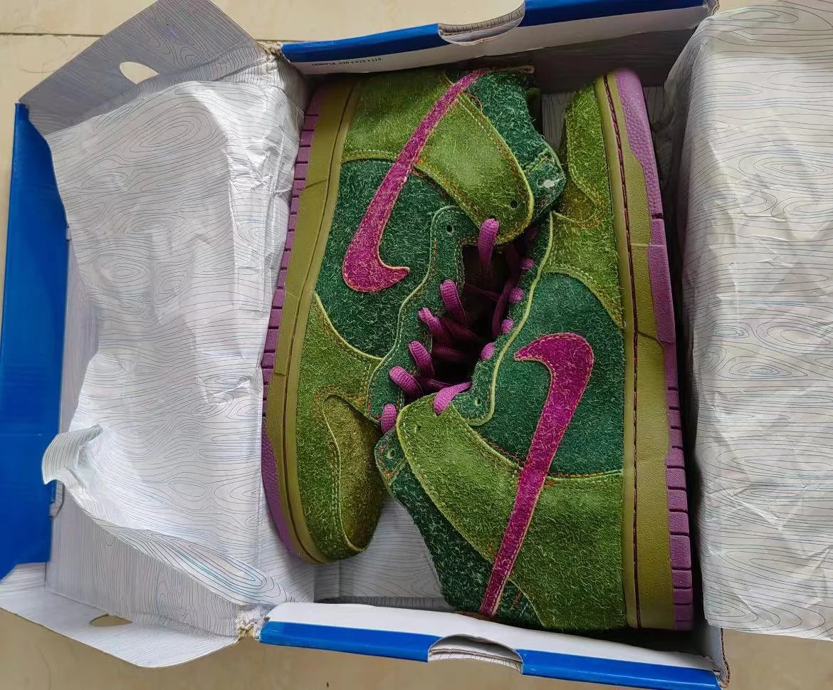 Nike Sneakers