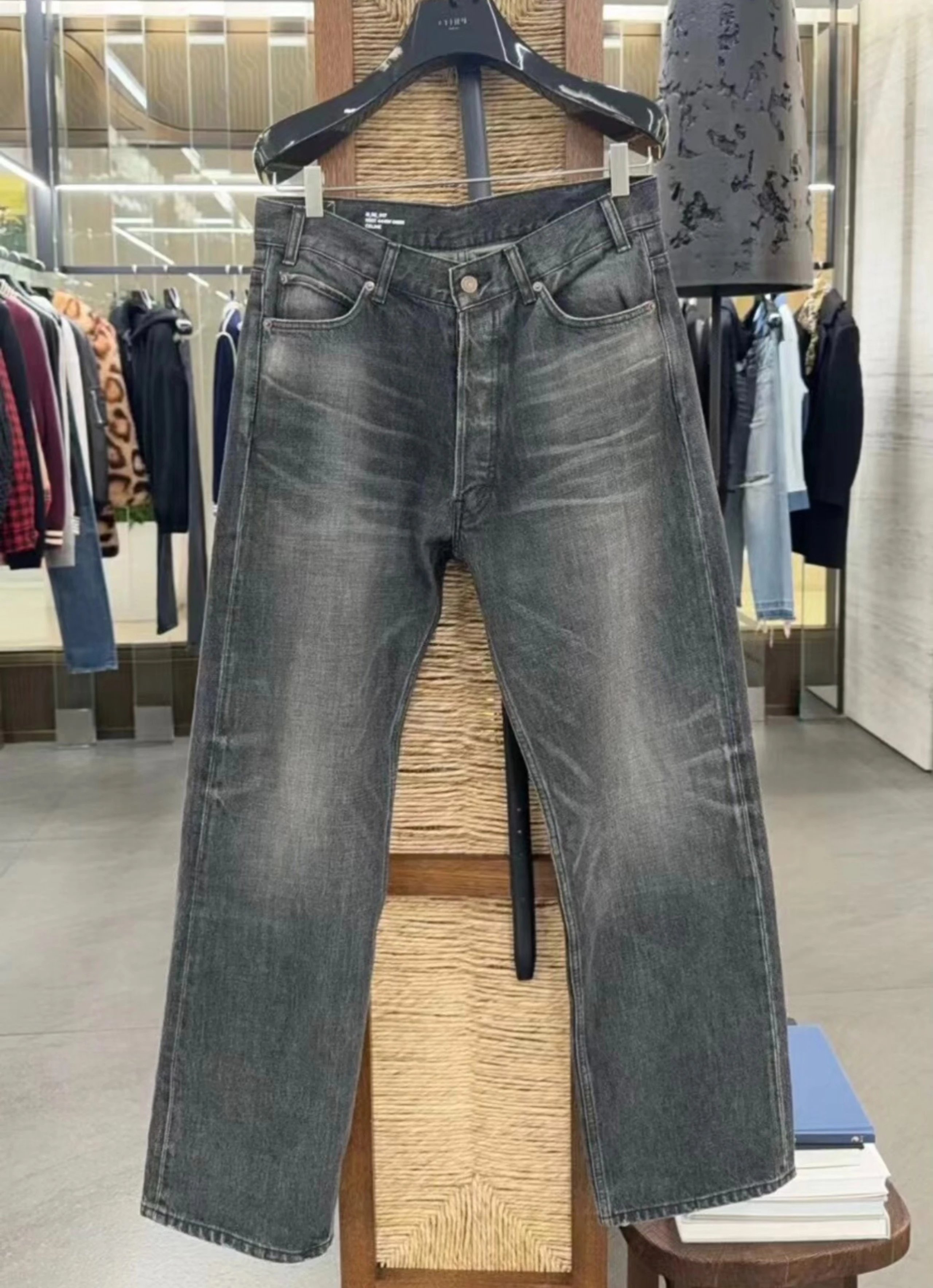 Celine M RE 017 N807 444W 08DK Jeans