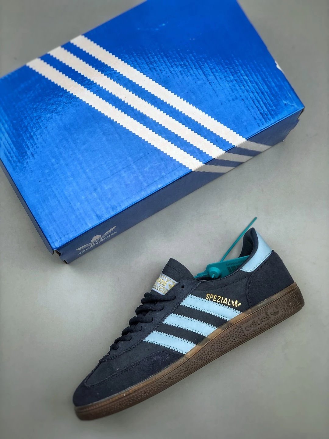 Adidas Spezial Sneakers Black White Gum