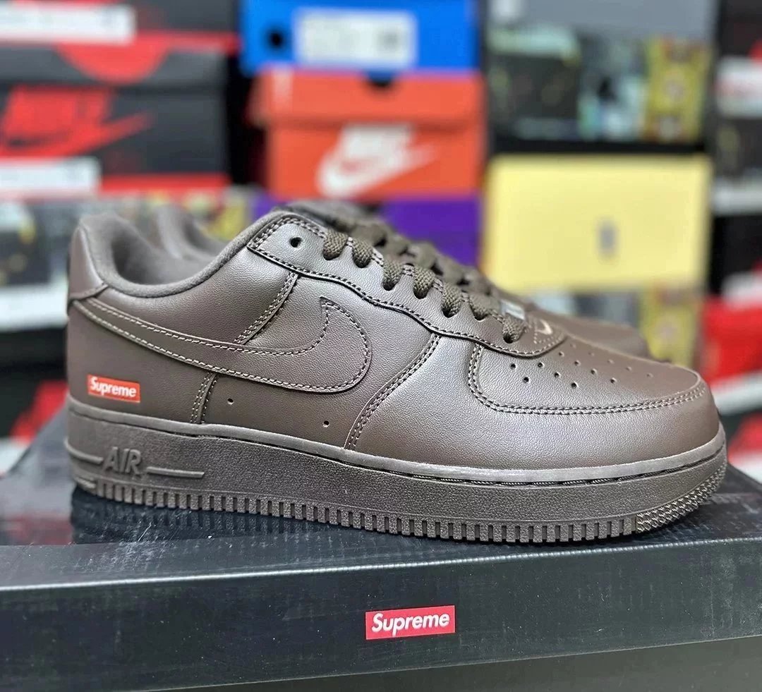 Supreme x Nike Air Force 1 Low White Red