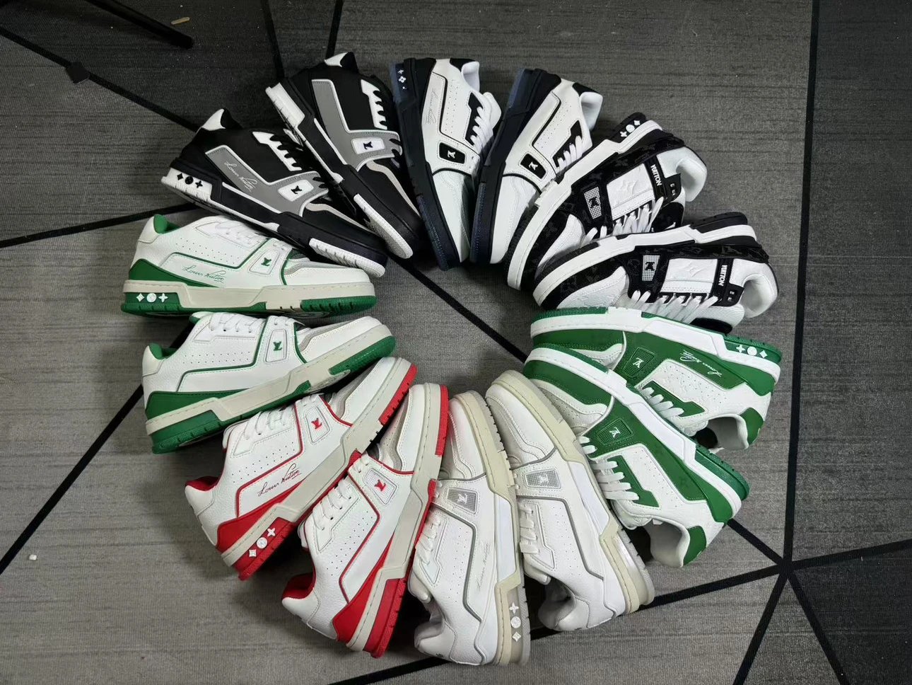 Louis Vuitton Sneakers