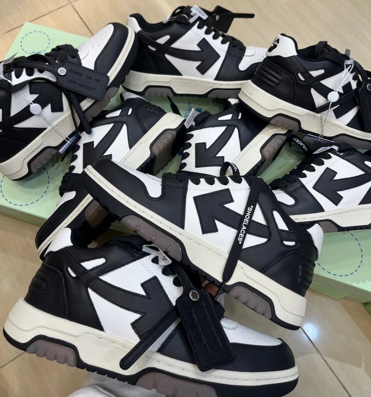 Off-White Sneakers