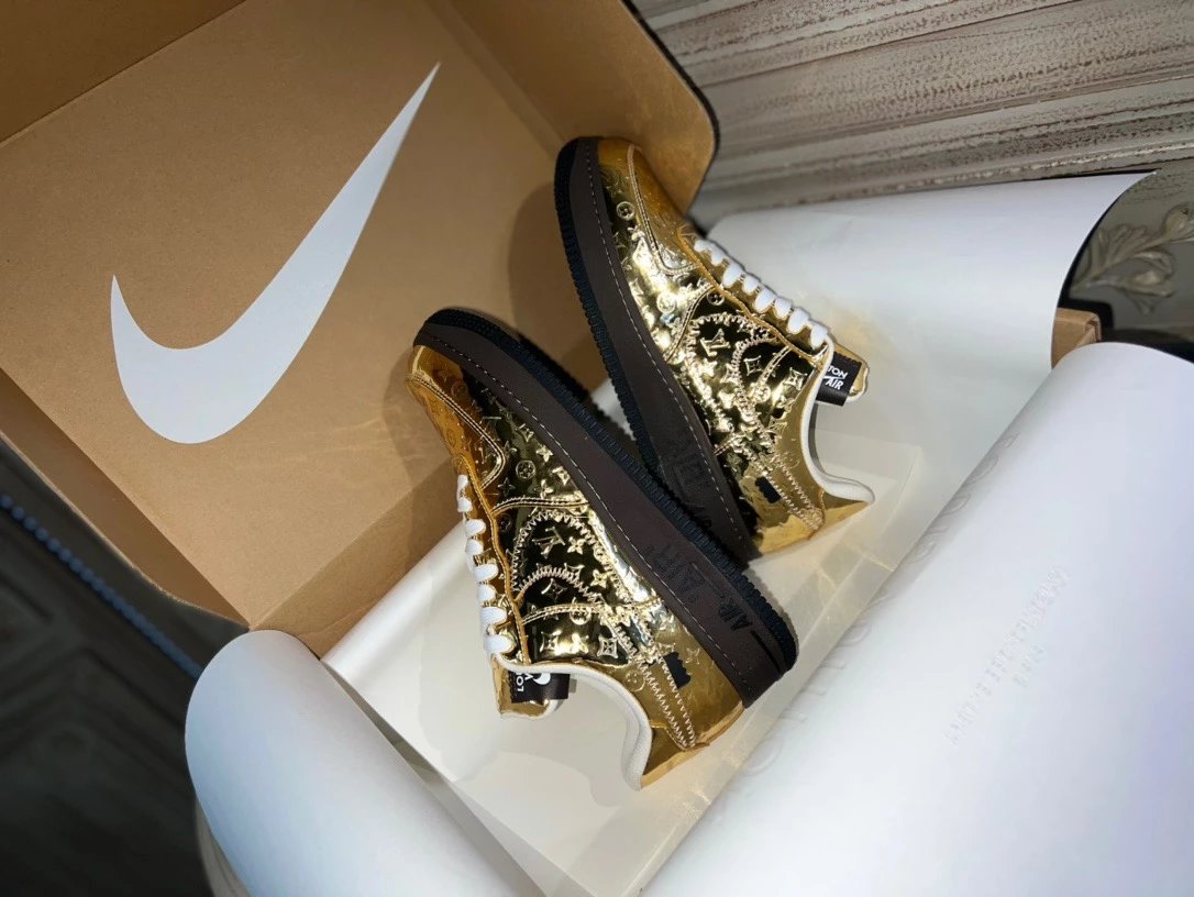 Nike Sneakers