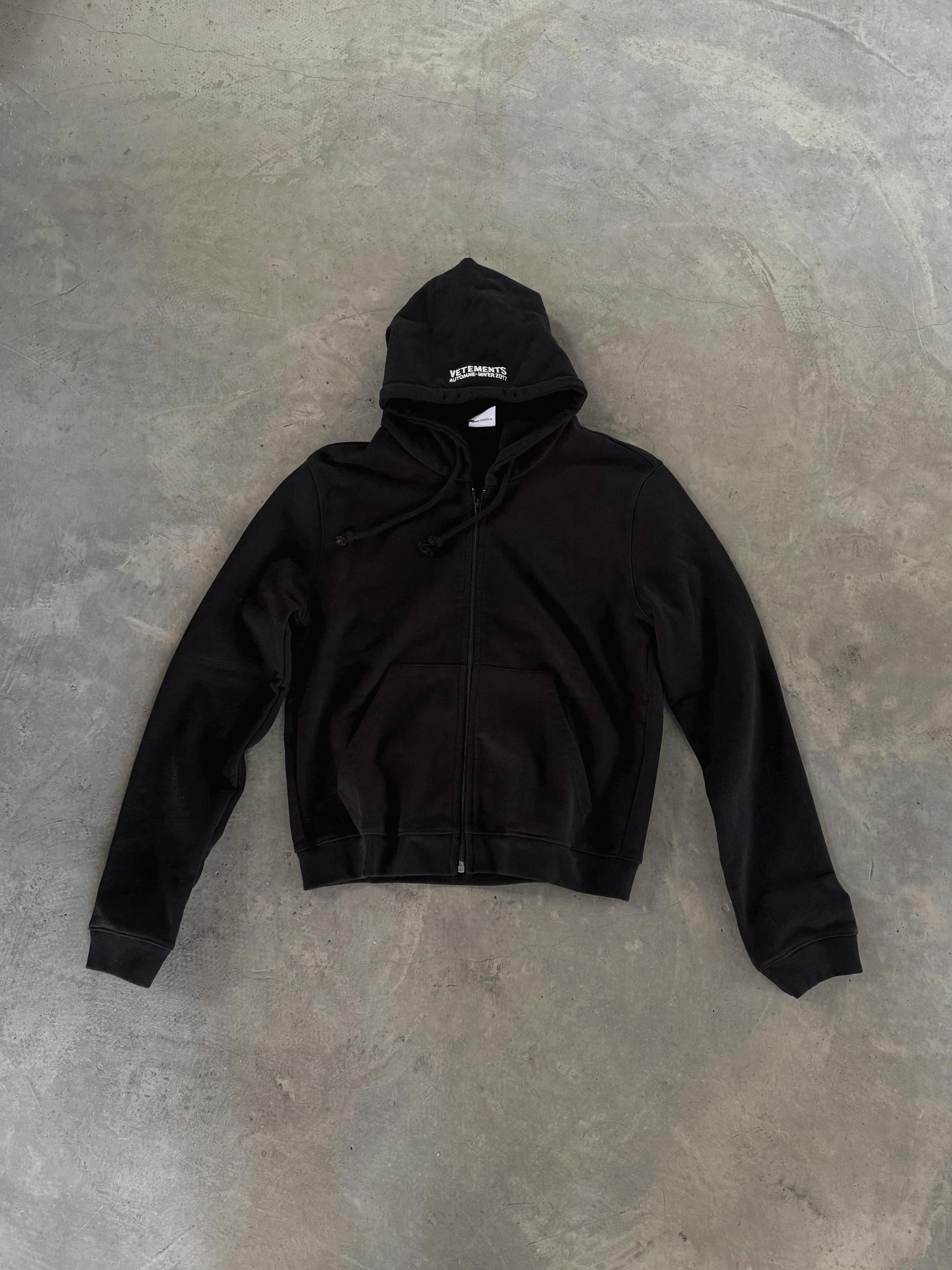 Vetements Hiver 2017 Black Zip Hoodie