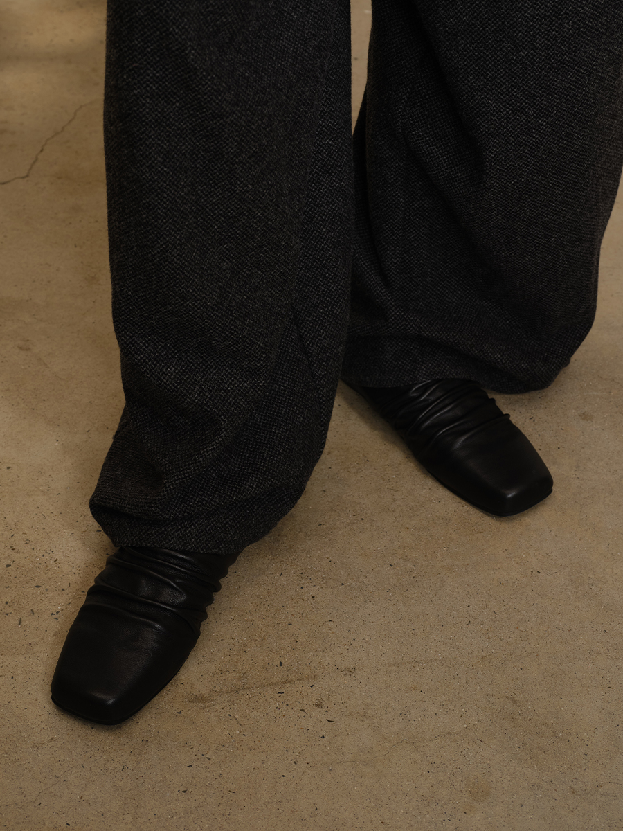 JC-24003 Black Leather Mules Size 45