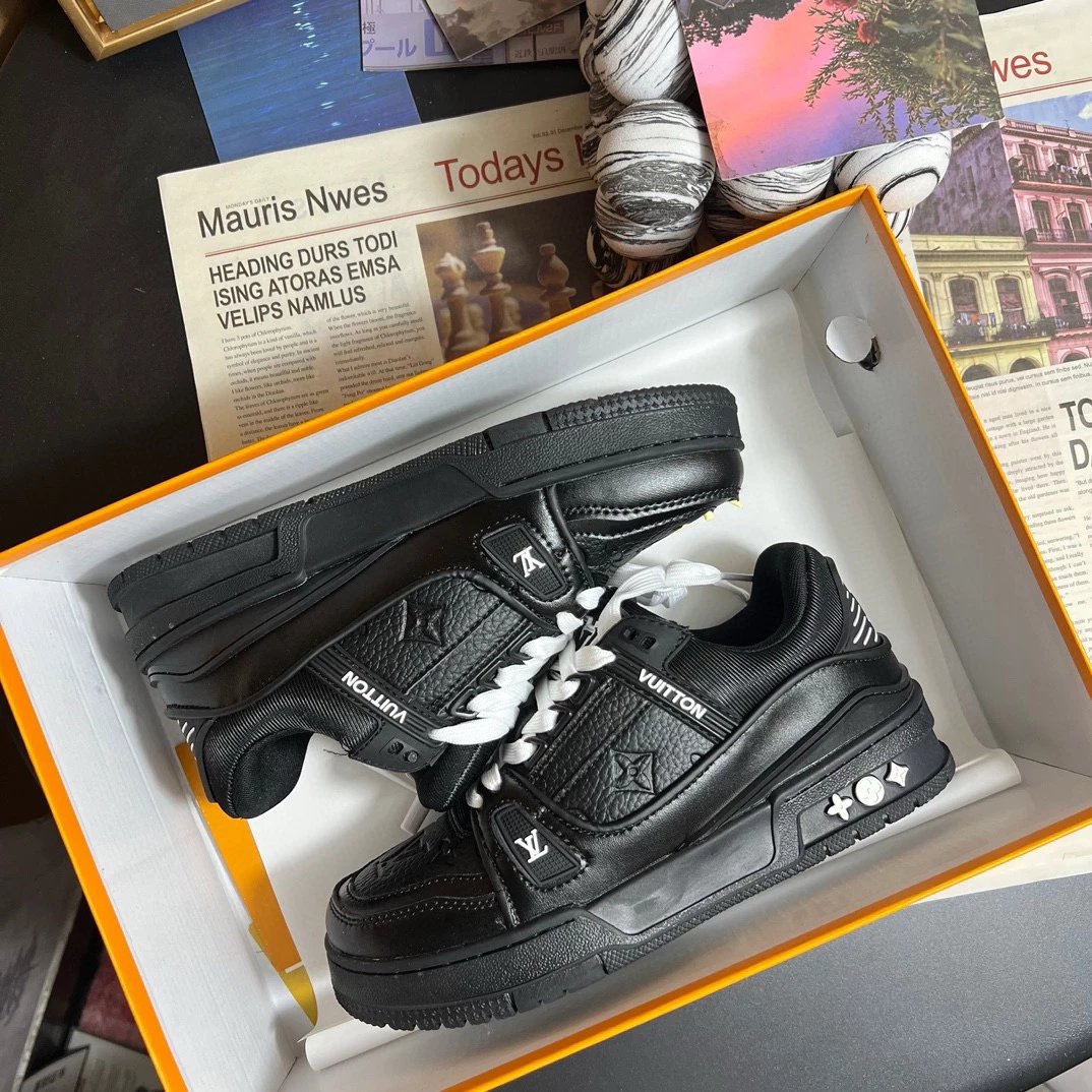 Louis Vuitton Sneakers