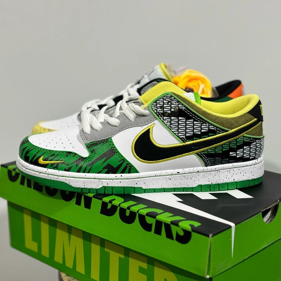 Nike Sneakers