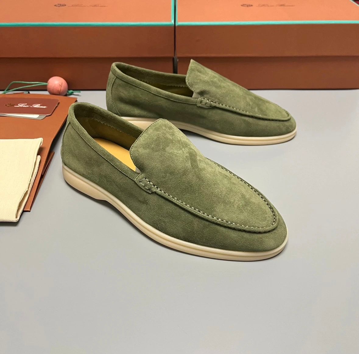 Loro Piana Shoes QC photo from TAOBAO on Qualit.ly