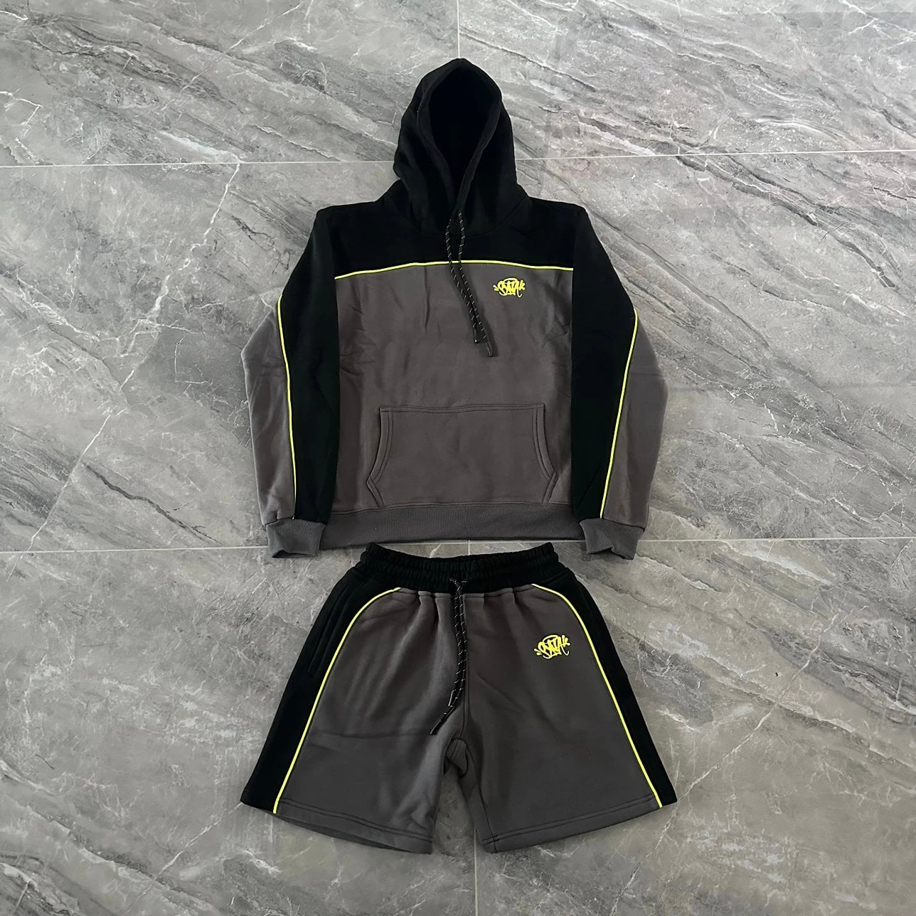 Syna Clothing Sets