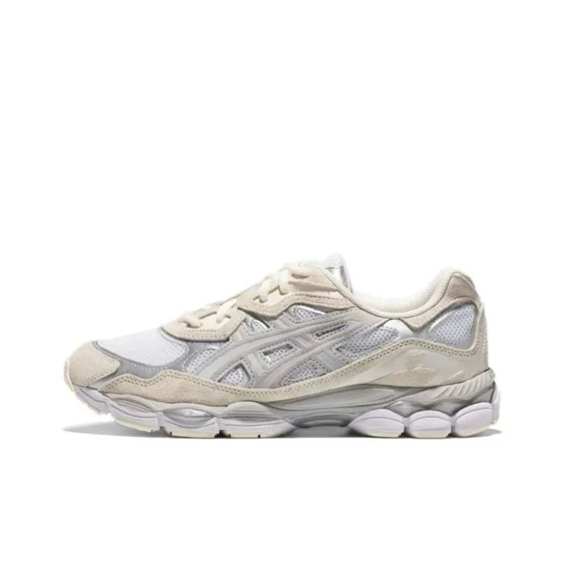 Asics Sneakers