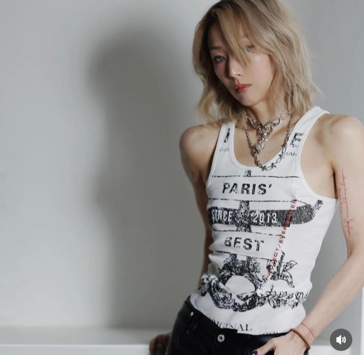 Unknown Tanktops