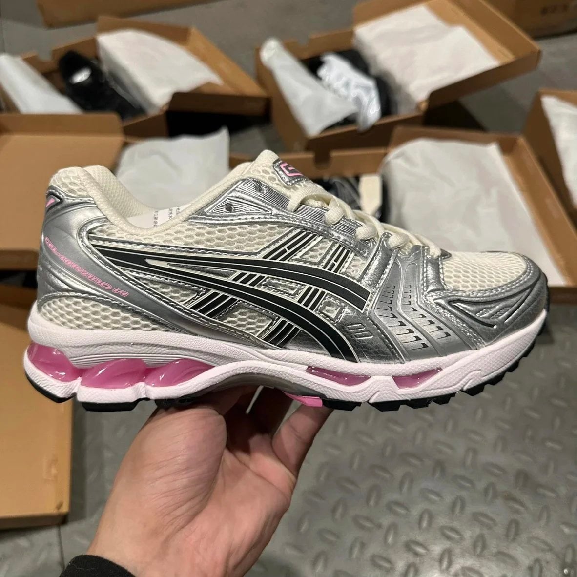 Asics Sneakers