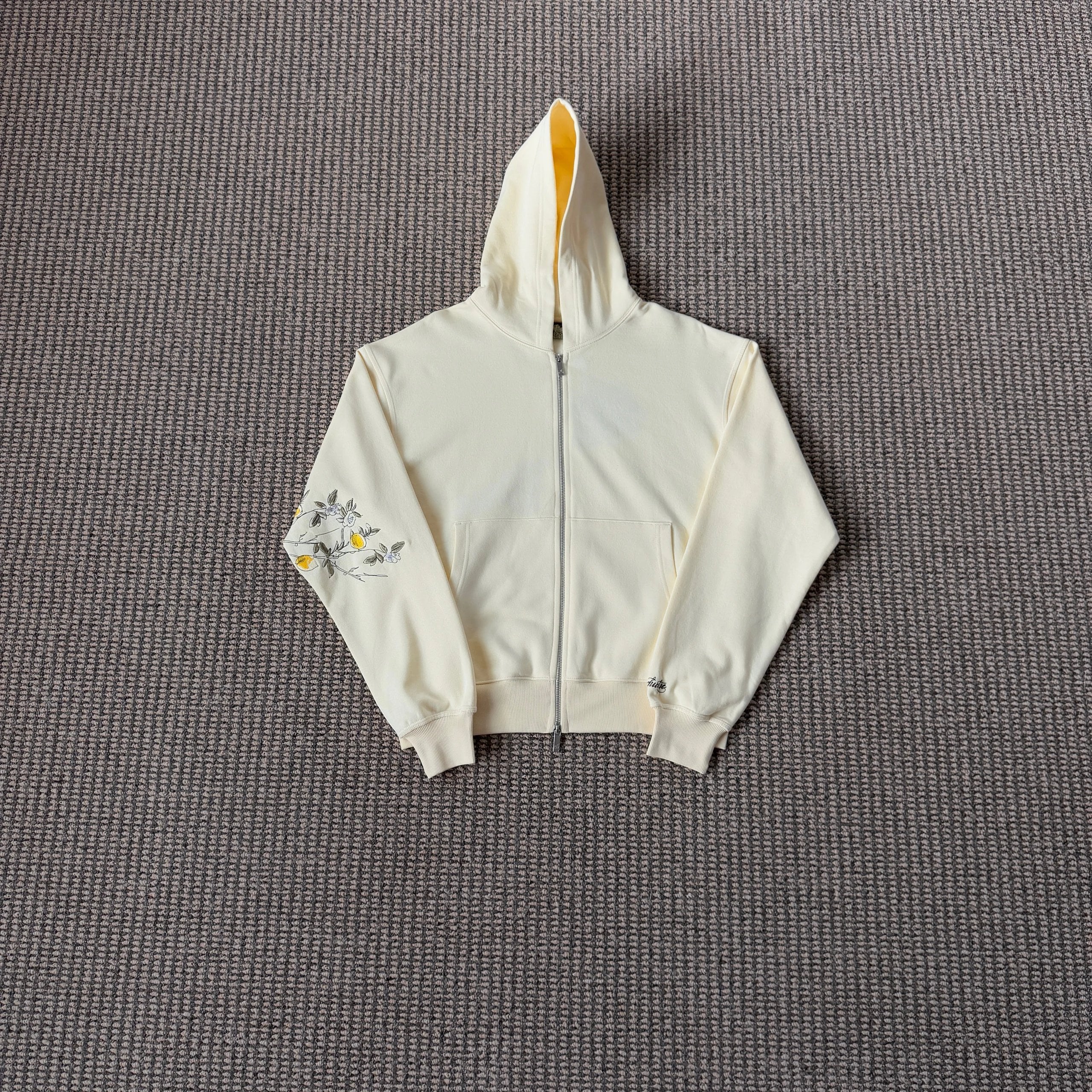 derschutze Zip Hoodie