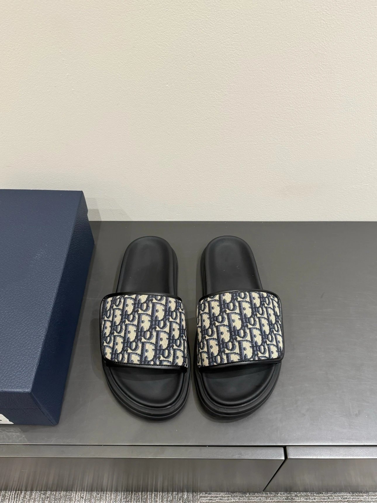 Dior Shoes